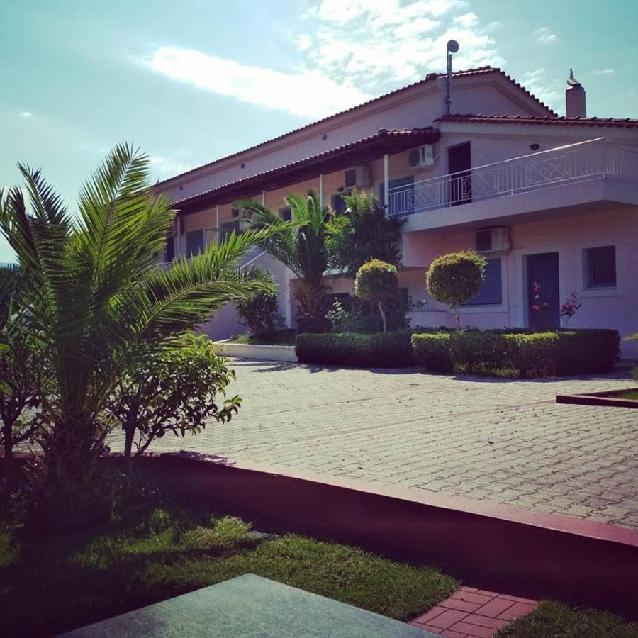 Aparthotel Ktima Xiliadou Chiliadou  Esterno foto