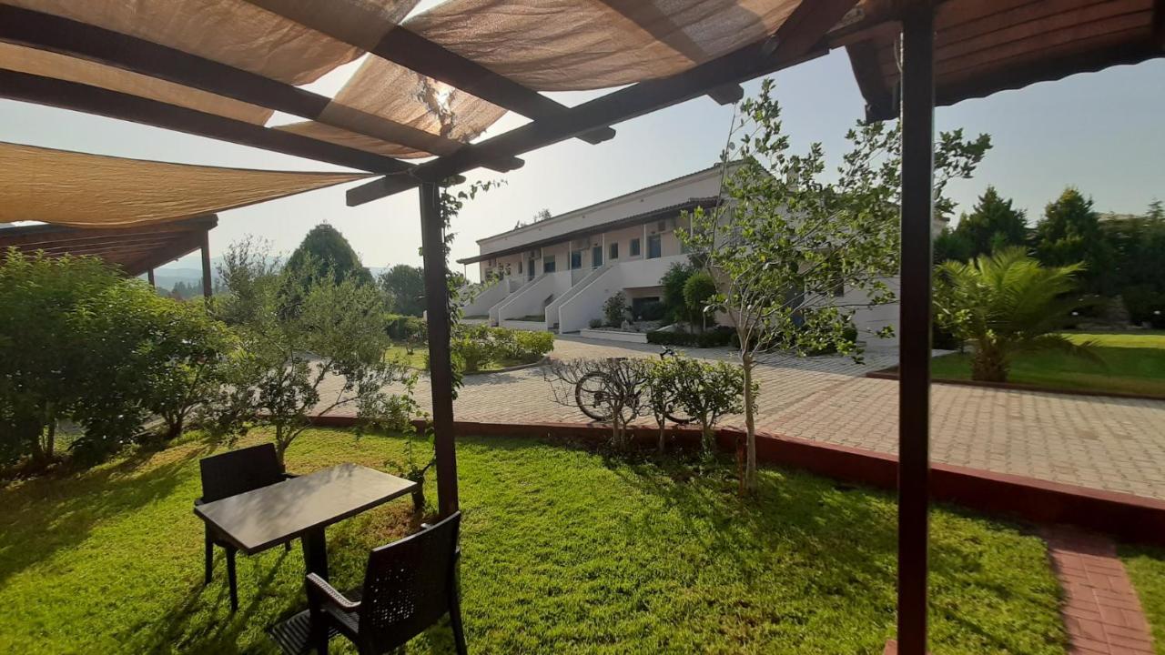 Aparthotel Ktima Xiliadou Chiliadou  Esterno foto