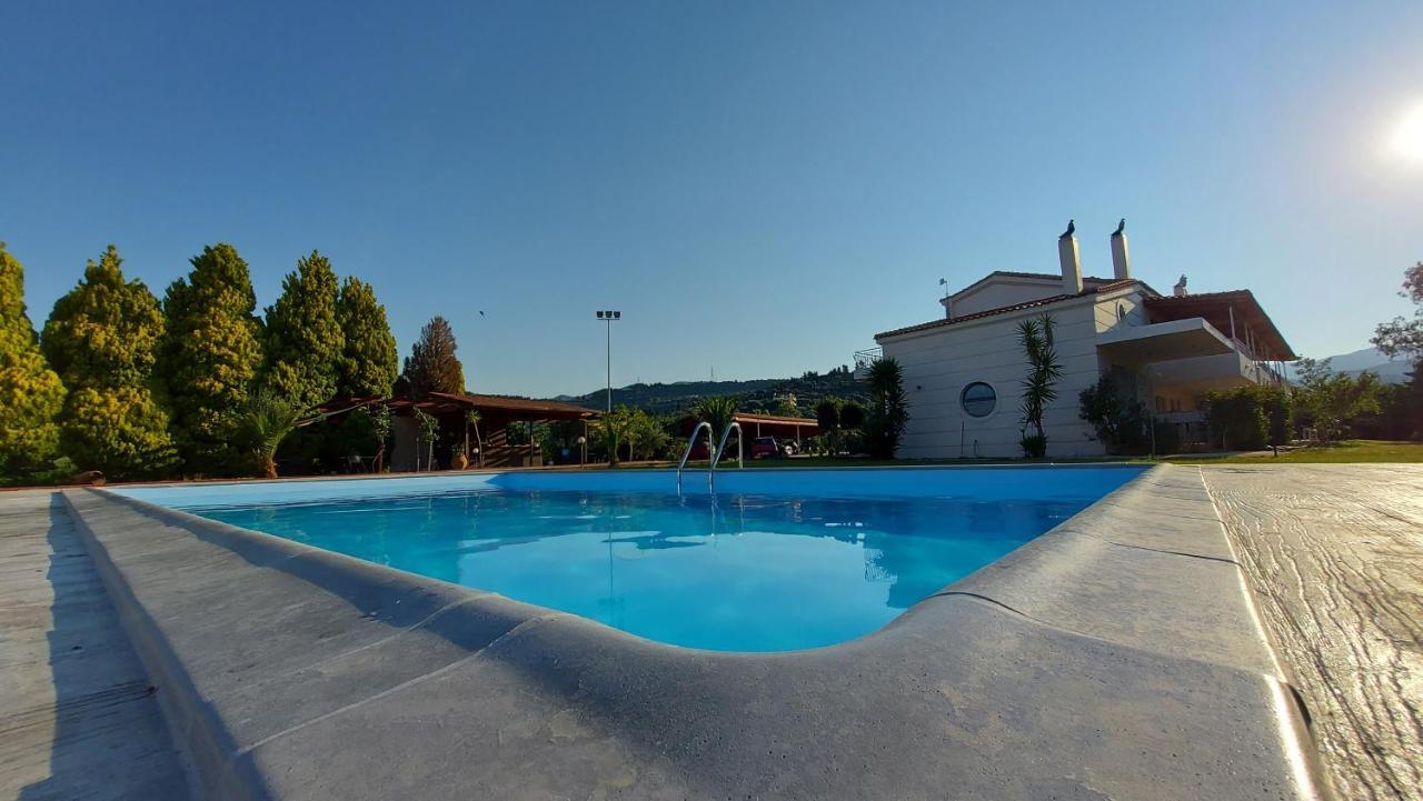 Aparthotel Ktima Xiliadou Chiliadou  Esterno foto