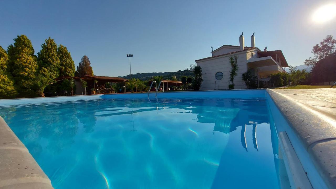 Aparthotel Ktima Xiliadou Chiliadou  Esterno foto