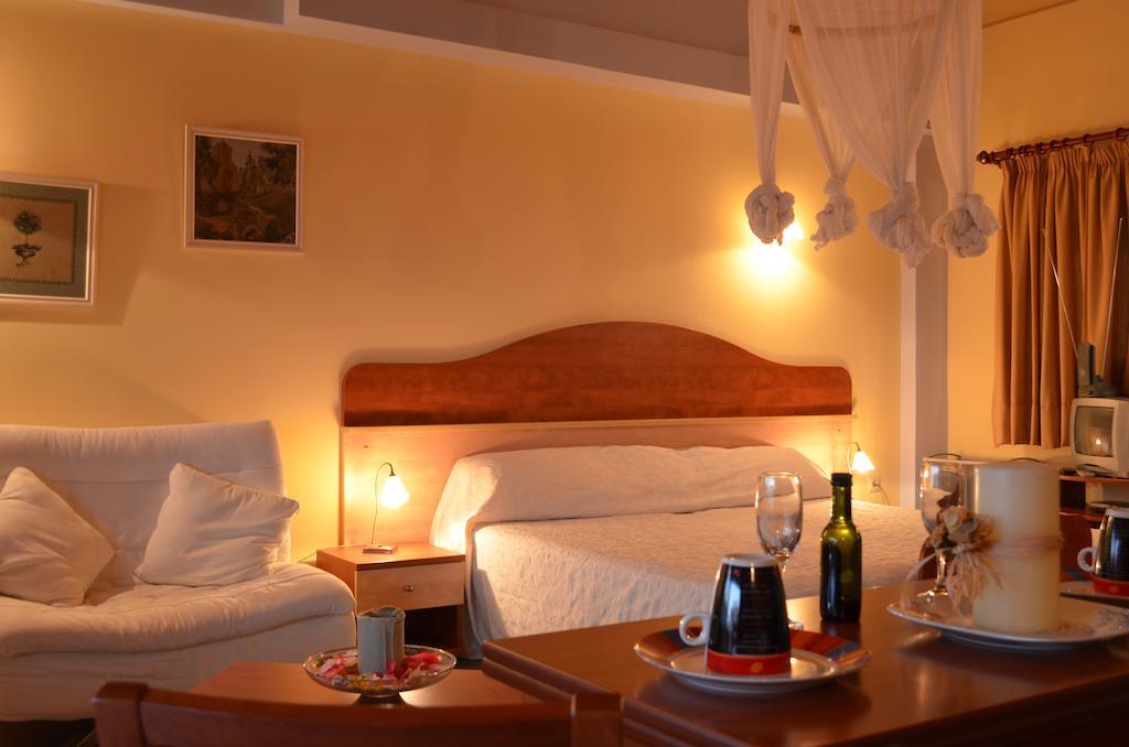 Aparthotel Ktima Xiliadou Chiliadou  Esterno foto