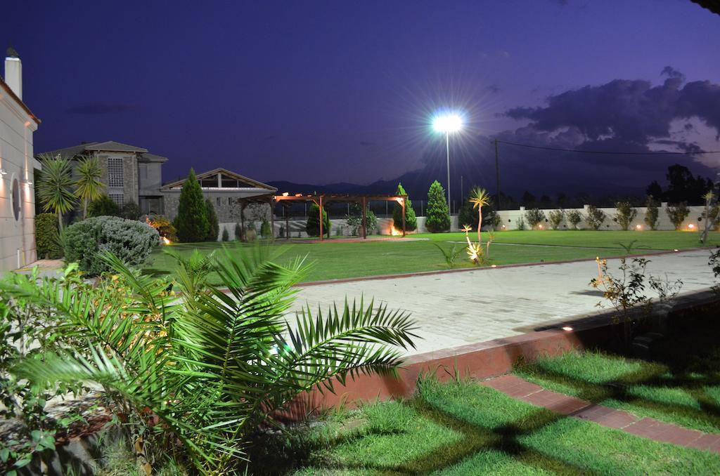 Aparthotel Ktima Xiliadou Chiliadou  Esterno foto