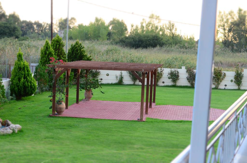 Aparthotel Ktima Xiliadou Chiliadou  Esterno foto