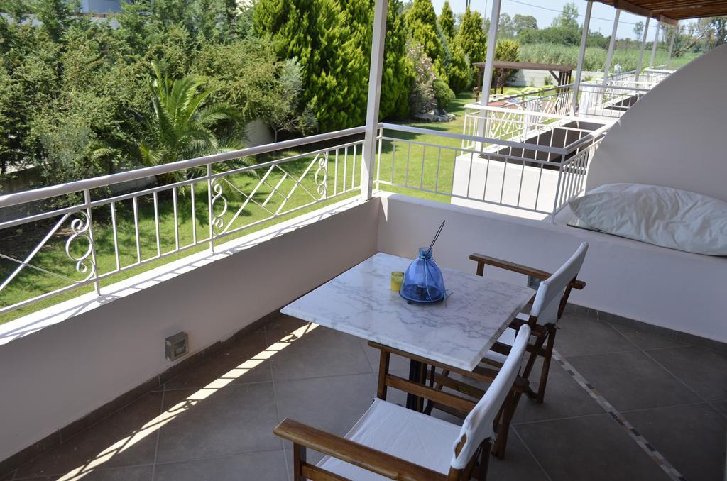 Aparthotel Ktima Xiliadou Chiliadou  Esterno foto