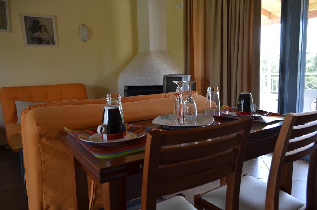 Aparthotel Ktima Xiliadou Chiliadou  Esterno foto