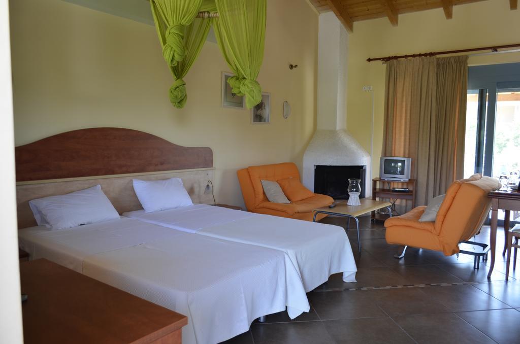Aparthotel Ktima Xiliadou Chiliadou  Esterno foto