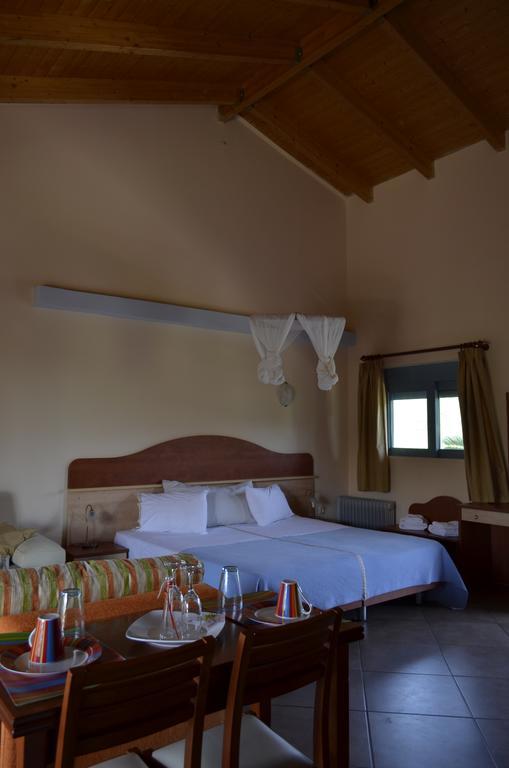 Aparthotel Ktima Xiliadou Chiliadou  Esterno foto