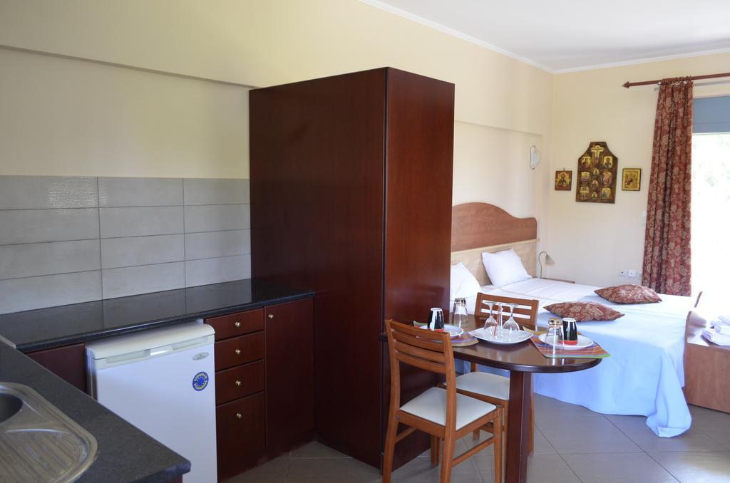 Aparthotel Ktima Xiliadou Chiliadou  Esterno foto