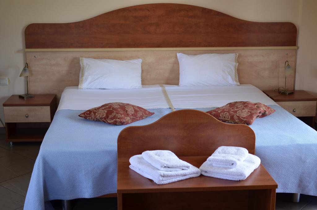 Aparthotel Ktima Xiliadou Chiliadou  Esterno foto