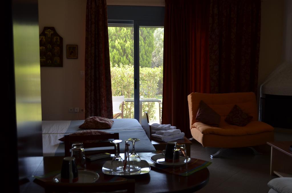 Aparthotel Ktima Xiliadou Chiliadou  Esterno foto